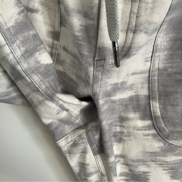 ATHLETA Farallon Printed Jogger S/657547-00 - Picture 7 of 11